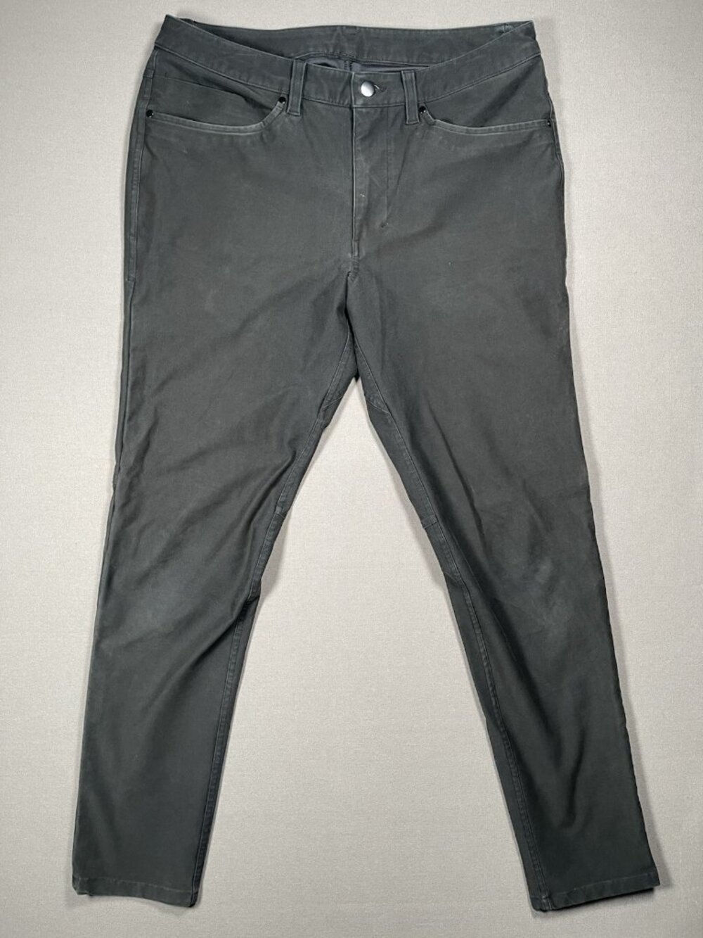 Lululemon ABC Utilitech Stretch Slim Fit Black 5 Pocket Jean - Men Size 32 X 32
